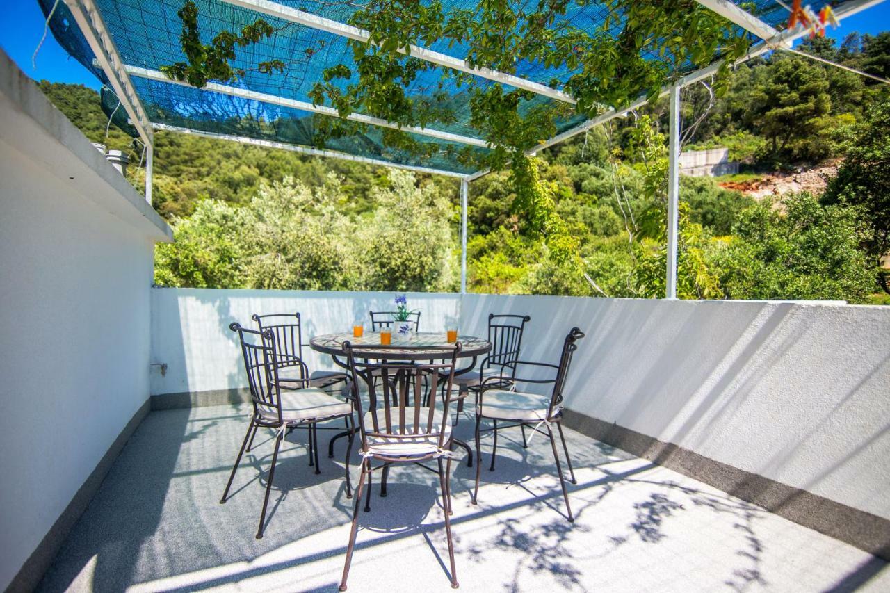 Apartments Robinzon Petar Gdinj Экстерьер фото