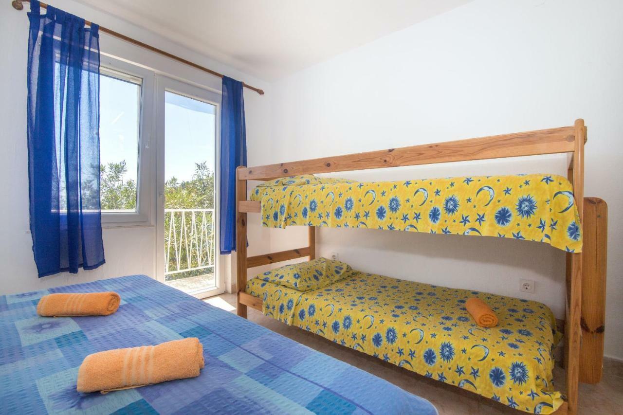 Apartments Robinzon Petar Gdinj Экстерьер фото